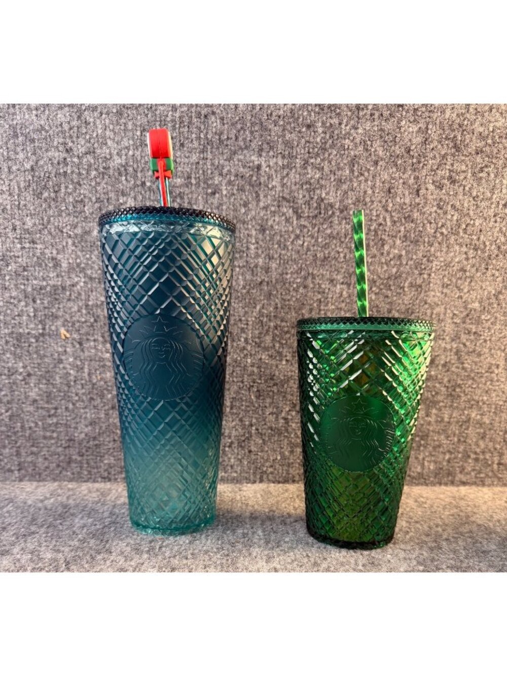 Starbucks cold drink cups, set of 2, Holiday  2021 collectibles